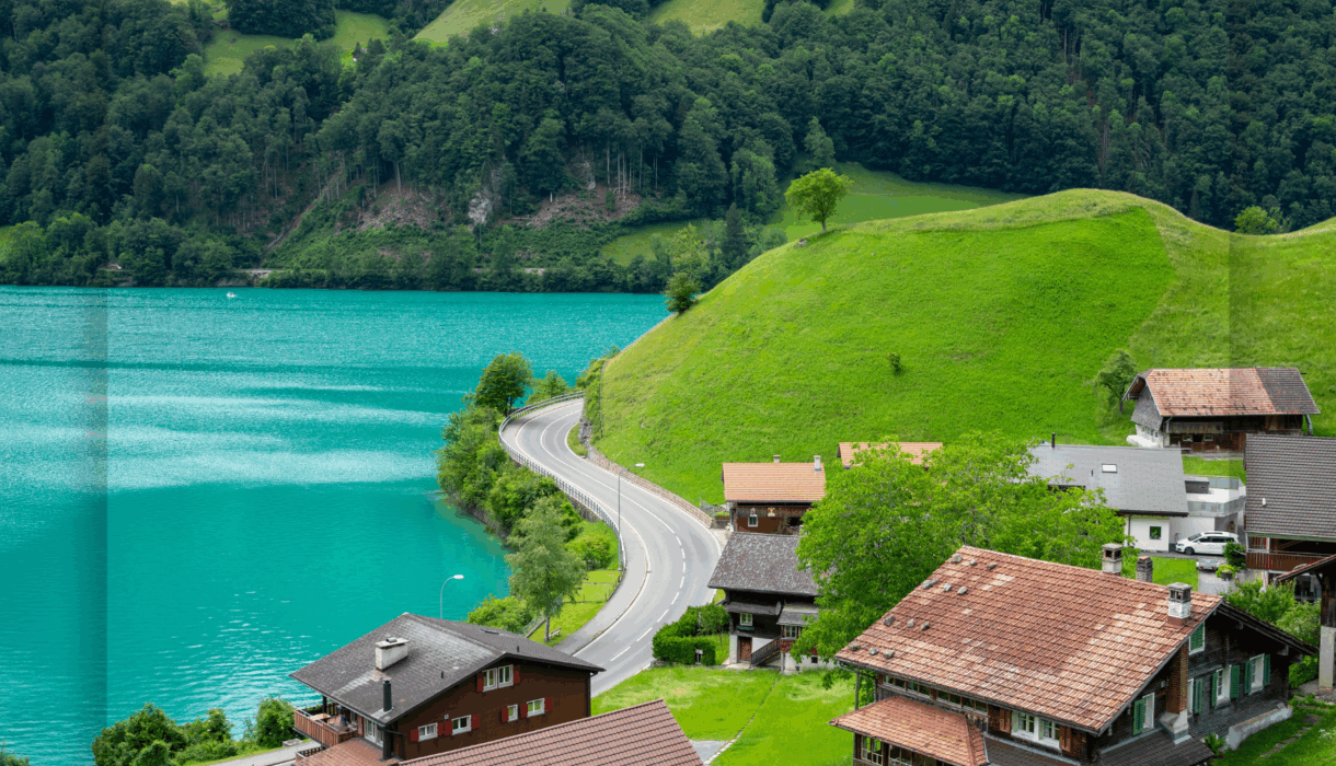 A friendly, local website to help tourists discover the best of Zurich, from nature and nightlife to hidden gems — plus itineraries, map pins, and transportation services.